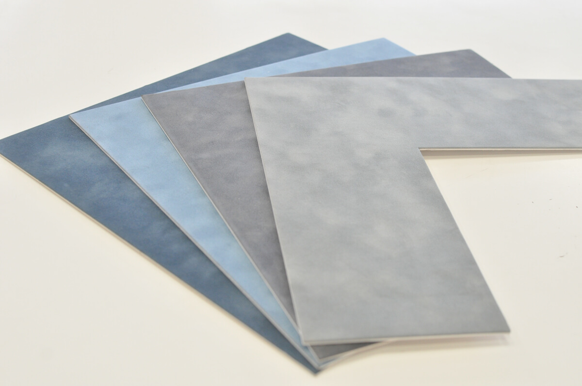 Selecting the right matboard mount Choose from a range of matboard colours and textures